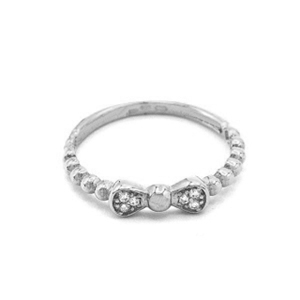 Prsten z bílého zlata, mašlička se zirkony 1,28g