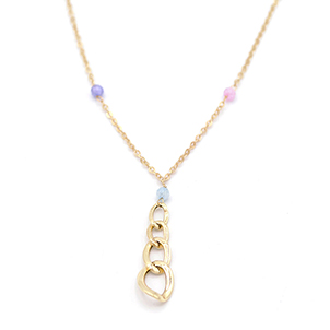 Zlatý náhrdelník zdobený barevnými kuličkami a visací řetízkovou ozdobou 2,00g