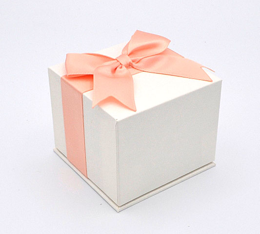 Krabička na šperky bílá s lososovou mašlí 