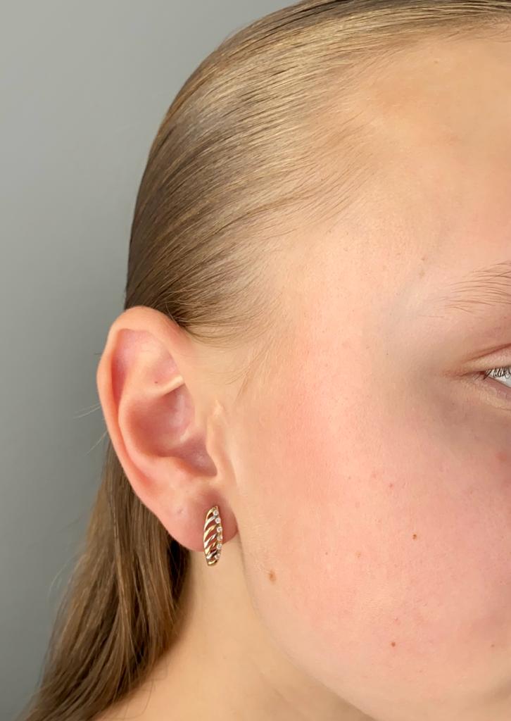 Zlaté náušnice proužky se zirkony dvě barvy zlata 1,77g 