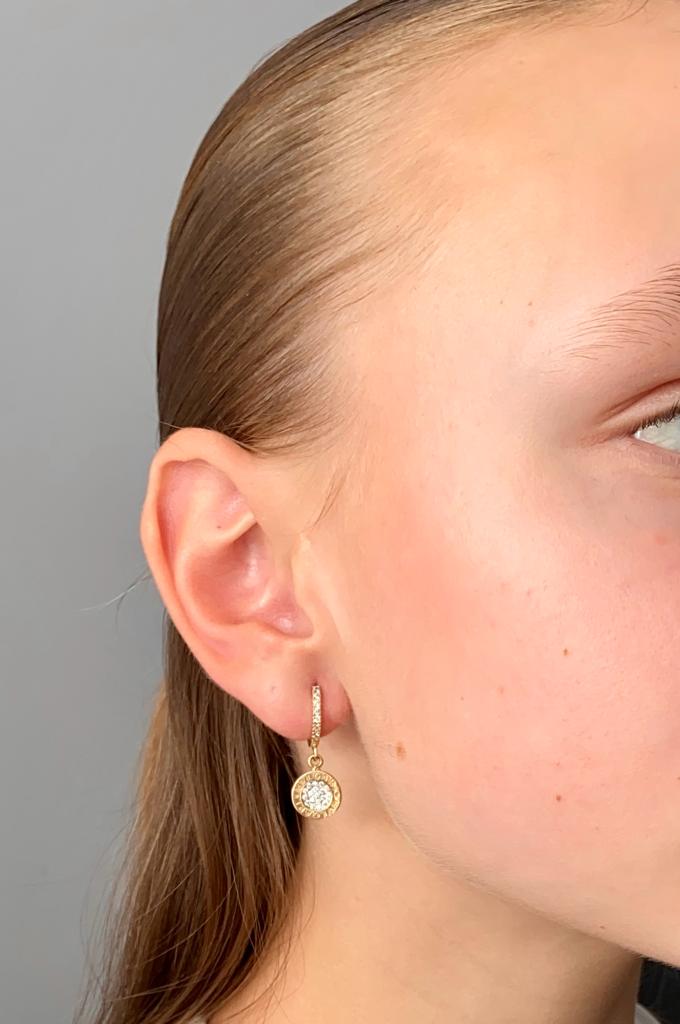 Zlaté náušnice kulaté se zirkony a nápisy 3,25g