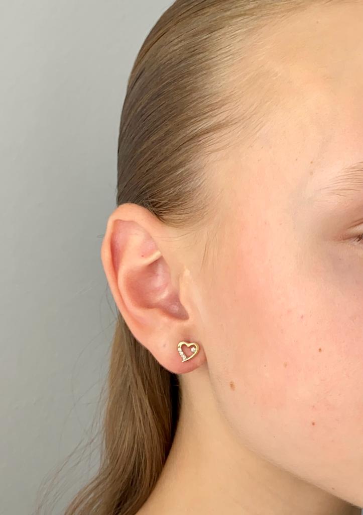 Zlaté náušnice srdíčka se zirkony