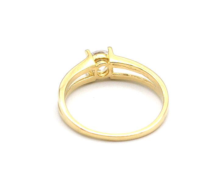 Zlatý prsten se zirkonem 2,25g