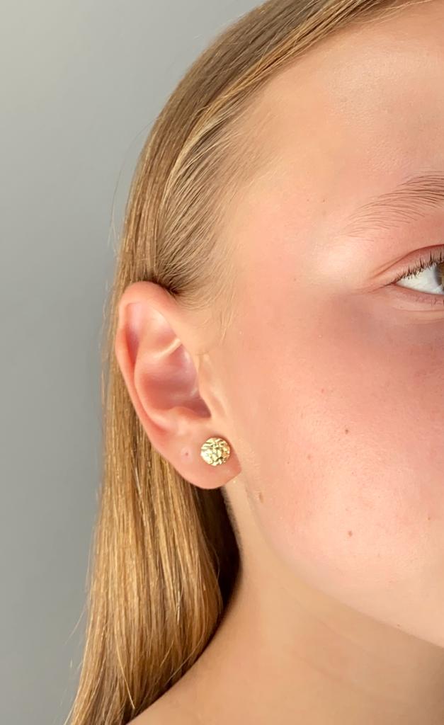 Zlaté náušnice pecky na puzetu se zdobením menší 1,13g