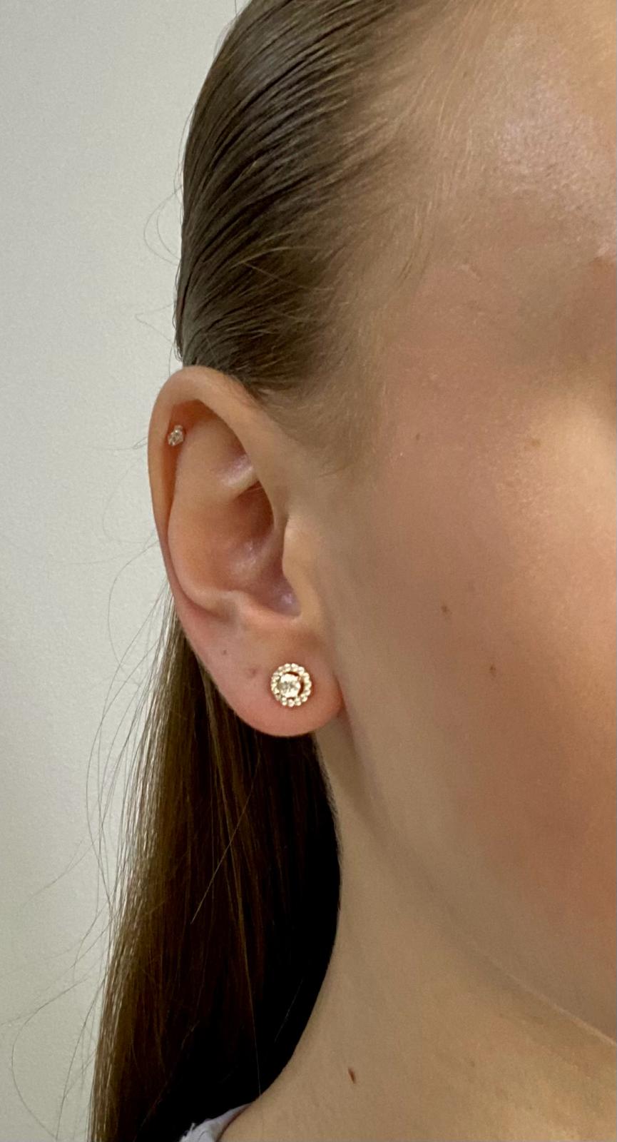 Zlaté náušnice kulaté zdobené zirkony na puzetu 1,50g