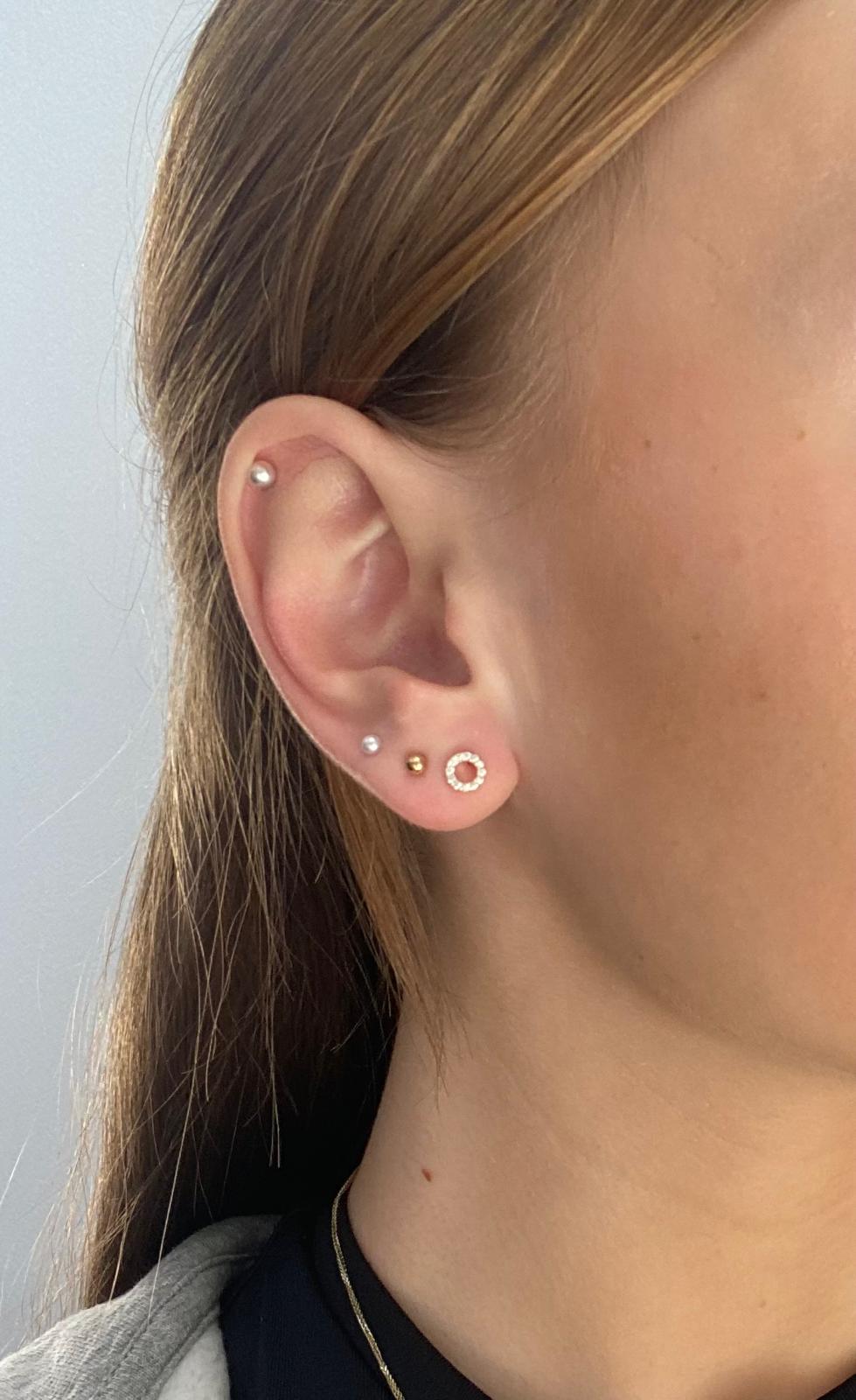 Zlaté náušnice kolečka se zirkony na šroubek 1,10g