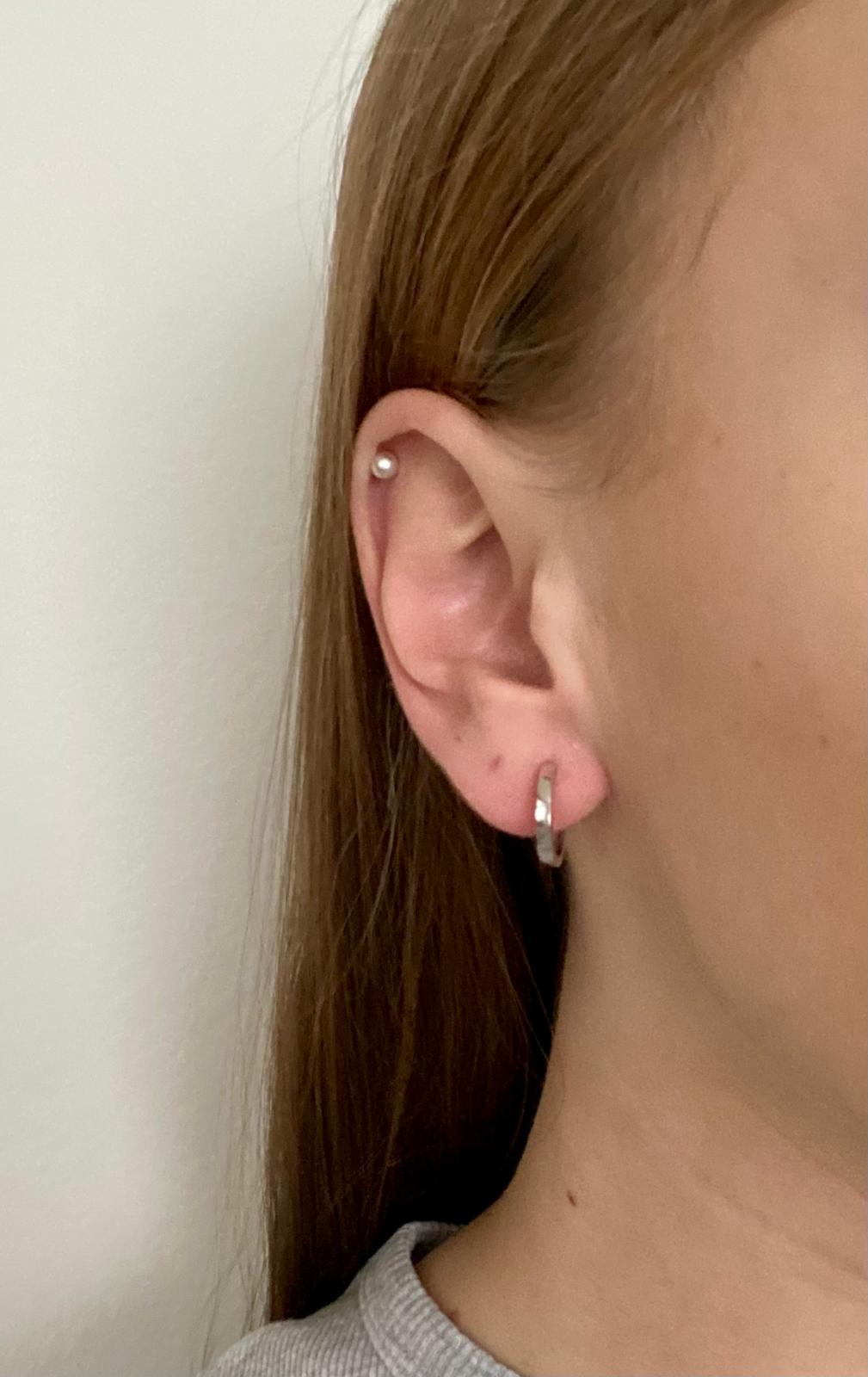 Náušnice z bílého zlata kruhy 1,65g