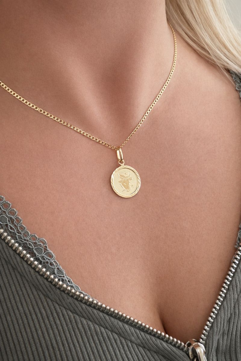 Zlatý přívěsek znamení býk 