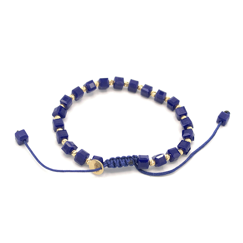 Náramek modrý provázek s modrými kostičkami a zlatými kuličkami 