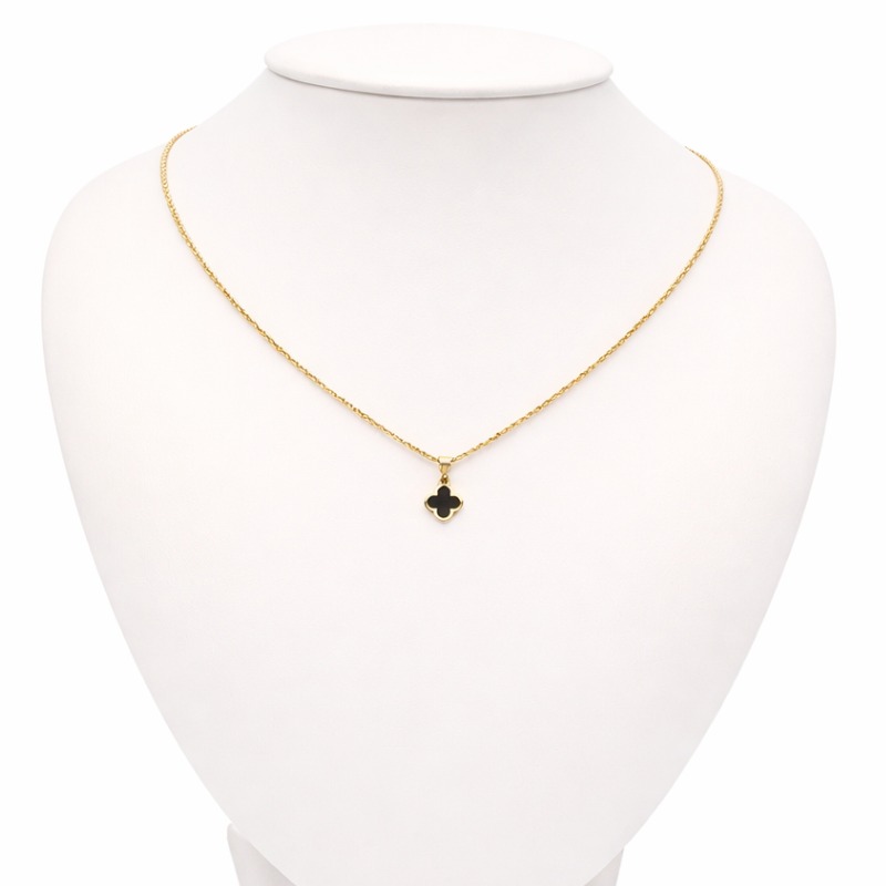 Zlatý přívěsek čtyřlístek s černým kamenem 