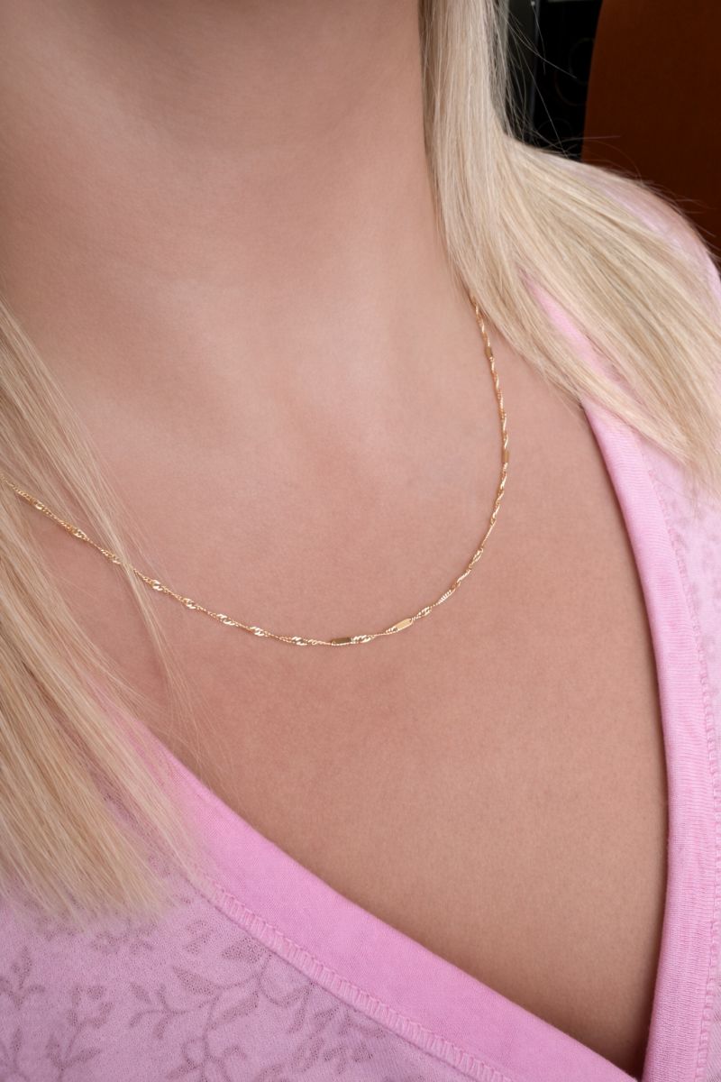 Zlatý řetízek Singapore jemný s ploškami 