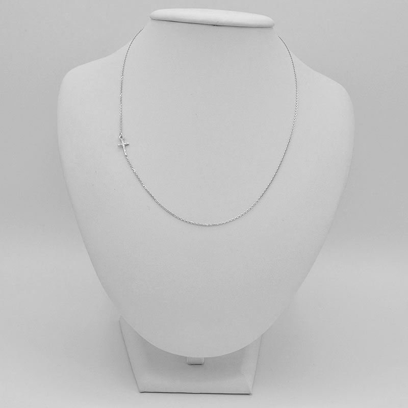 Řetízek z bílého zlata, s křížkem na boku 1,70g