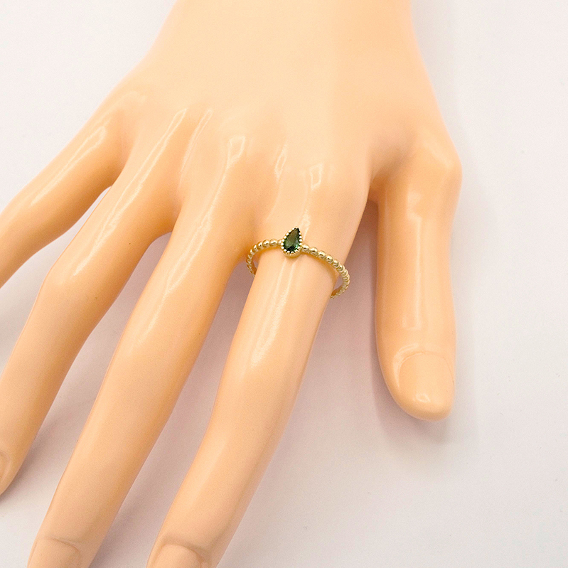 Zlatý prsten kapka se zeleným kamínkem 1,20g