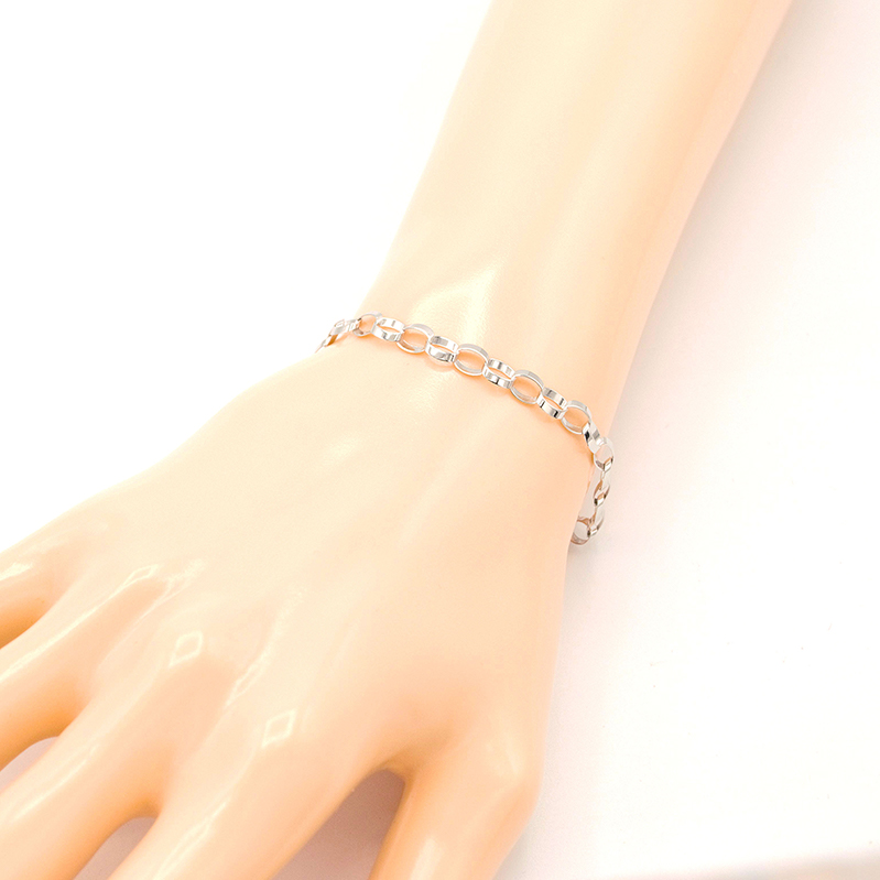 Náramek z bílého zlata zdobený 2,48g