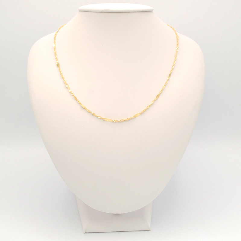 Zlatý řetízek Singapore zdobený ploškami 3,10g