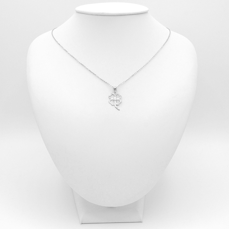 Přívěsek z bílého zlata, čtyřlístek se zirkonem  0,65g