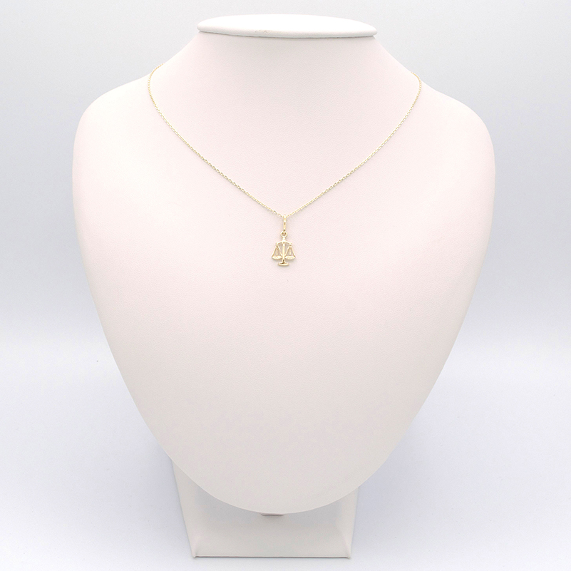 Zlatý přívěsek váhy 0,45g