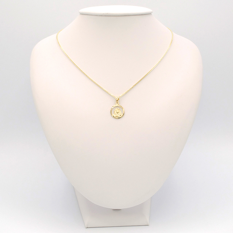 Zlatý přívěsek Madonka s dítětem kulatá zdobená 0,93g 