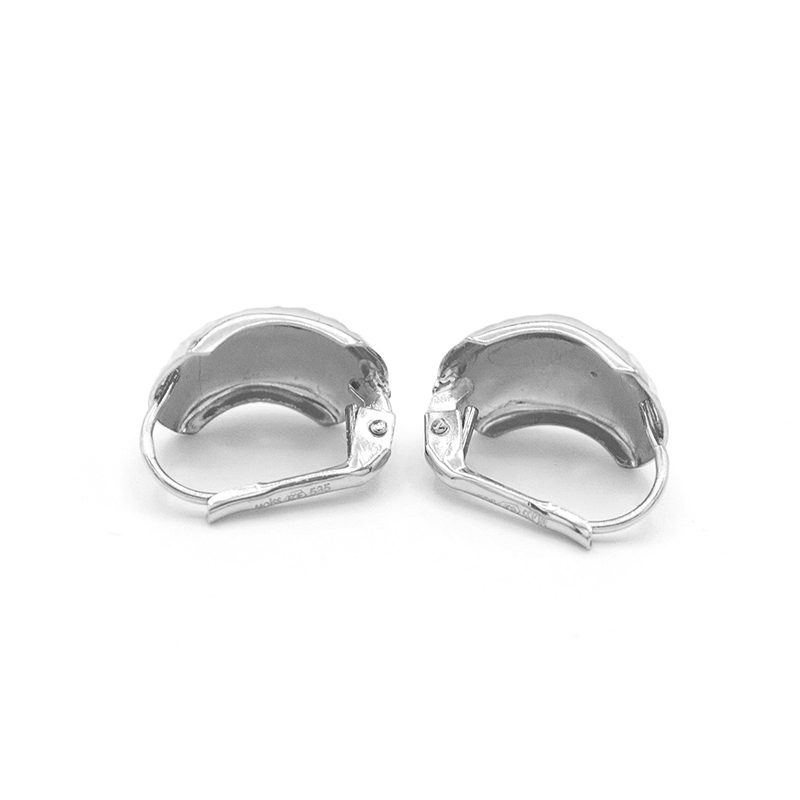 Náušnice z bílého zlata zaoblené s gravírováním lesklé 2,05g