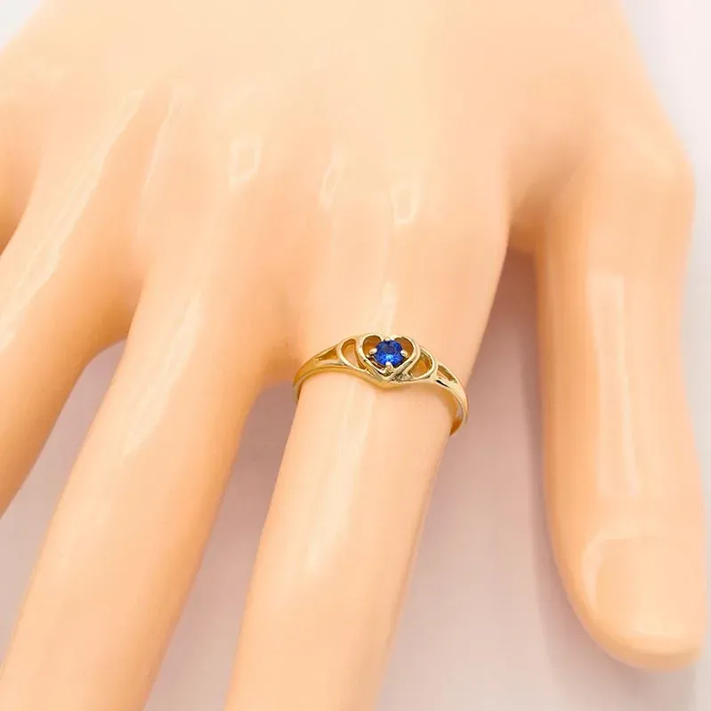 Zlatý prsten srdíčko s modrým kamínkem 0,95g