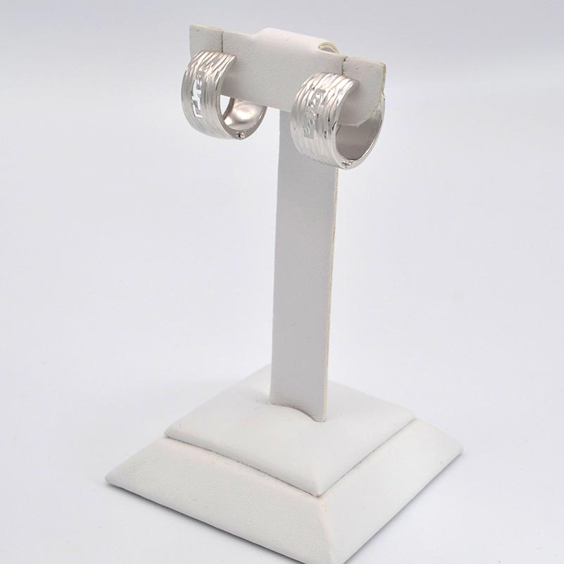 Náušnice z bílého zlata kruhy se zdobením 3,68g